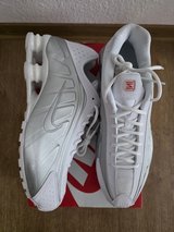 New Nike Shox R4 in Stuttgart, GE