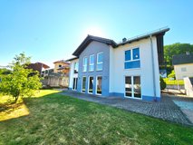 IK | Mittelbrunn: Beautiful detached house located in a peaceful neighborhood. in Ramstein, Germany