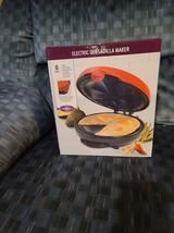 Brand New - never used quesadilla maker in Aurora, Illinois