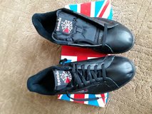 Reebok shoes, vintage / black / new in Aurora, Illinois