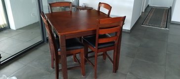highboy table with 4 chairs in Stuttgart, GE