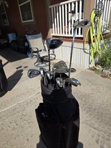 Full set of Callaway Clubs, Taylor made Driver, White Hot Putter with bag. in Alamogordo, New Mexico