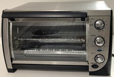 Black & Decker Convection Toaster Oven in Wheaton, Illinois
