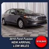 2019 Ford Fusion S US SPEC LOW MILES in Baumholder, GE