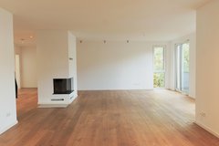 SPACIOUS APARTMENT (150sqm) in Stuttgart Downtown WITH PARKING in Stuttgart, GE