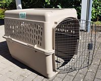 Pet Airline Carrier w/pad in Ramstein, Germany