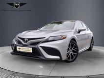 2022 Toyota Camry SE - Auto - Sunroof in Plainfield, Illinois