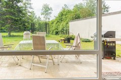 TLA/TDY freestand. 4BR 3.5BA house w/ walk-in closet & yard, 5min to RAB [ref: N17] in Ramstein, Germany