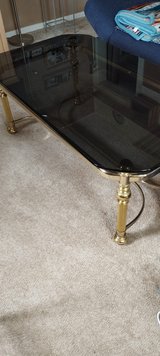 Gold stand glass elegant coffee table. in Grafenwoehr, GE