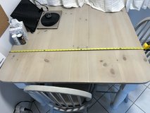 OAK KITCHEN TABLE WITH 4 CHAIRS in Stuttgart, GE