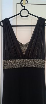 Size M. Lovely black and gold dress in Okinawa, Japan