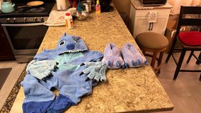 Stitch Onesi in Vista, California