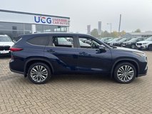 2021 Toyota Highlander Platinum in Ramstein, Germany