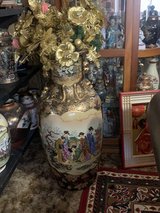 Tall 3 ft vase in Alamogordo, New Mexico