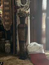 Metal vase w/ flowers in Alamogordo, New Mexico