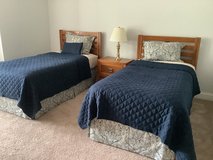 Twin beds in Bartlett, Illinois