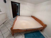 king size bed in very good condition smoke and pet free I can delivery and set up in Spangdahlem, Germany