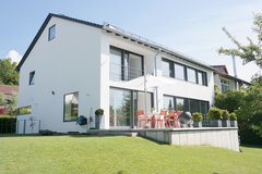 Generous + modern detached house with beautiful garden in prime residential location in Stuttgart, GE
