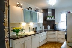 TLA/TDY beautiful 4BR 1.5BA house, patio & private yard in Landstuhl [ref: IL34] in Ramstein, Germany