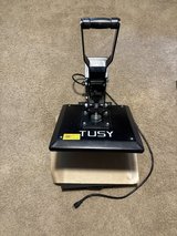 Tusy t-shirt press in Kingwood, Texas