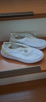 Size 39 Europe & 8.5 U.S in Okinawa, Japan