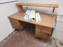 Nice Desk in 29 Palms, California