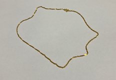 16" 22K Gold Necklace in Okinawa, Japan