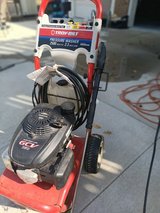 Troy Bilt 2500 psi Pressure Washer with the Honda (Easy Start) GCV 160 engine. in Fort Campbell, Kentucky