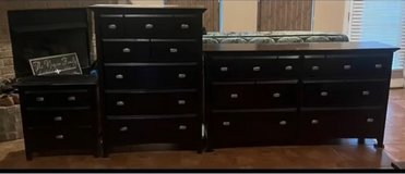 3 Piece Black Dresser Set in Leesville, Louisiana