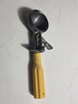 Vintage Yellow Handle Ice Cream Scoop in The Woodlands, Texas