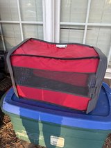Pop up pet carrier in Warner Robins, Georgia