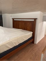 King bed mission style in Wiesbaden, GE