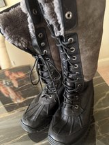 Ugg Adirondack Snow Boots in Oswego, Illinois