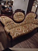 Victorian Couch in Warner Robins, Georgia