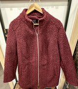 XL Women’s Maroon Winter Jacket in Baumholder, GE