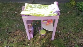 American girl doll Mckenna bed in Bolingbrook, Illinois