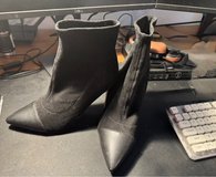 Ankle boots, women size 8 1/2 in Lake Elsinore, California