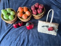 FREE Fruit decor in Joliet, Illinois
