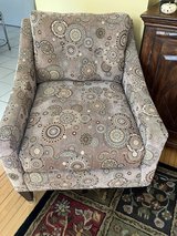 Upholstered arm chair- Like NEW in Plainfield, Illinois