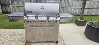 Weber Natural Gas Grill in Fort Rucker, Alabama