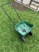 Yard fertilizer spreader with wheels in Okinawa, Japan