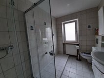 Attractive 3-Bedroom Apartment with Built-In Kitchen & Parking – Available Nov 15, 2025 in Ramstein, Germany