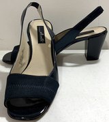New! Size: 8M Willi Smith Peep Toe - Sling Back Block Heels - Leather upper in Wheaton, Illinois