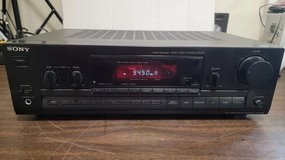 SONY STR-D390 complete stereo system & remote in Naperville, Illinois