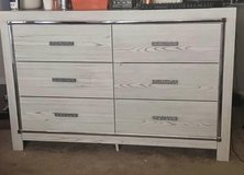 Dresser. Wood//silver (chrome) in Fort Campbell, Kentucky