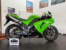 KAWASAKI ZX-10R in Okinawa, Japan