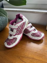 STRIDE RITE GIRLS Youth 1.5 W (EU 33) SNEAKERS PINK/WHITE FLOWERS LIGHT UP SUPER CUTE! in Grafenwoehr, GE