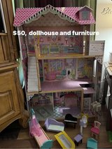 doll house with furniture in Leesville, Louisiana