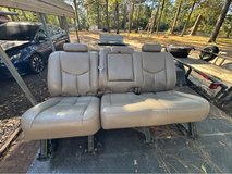 2000-2006 Chevy suburban middle row in Spring, Texas