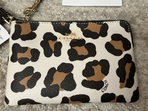 New Coach Corner Zip Wristlet - Ocelot Leopard Print - NWT in Chicago, Illinois